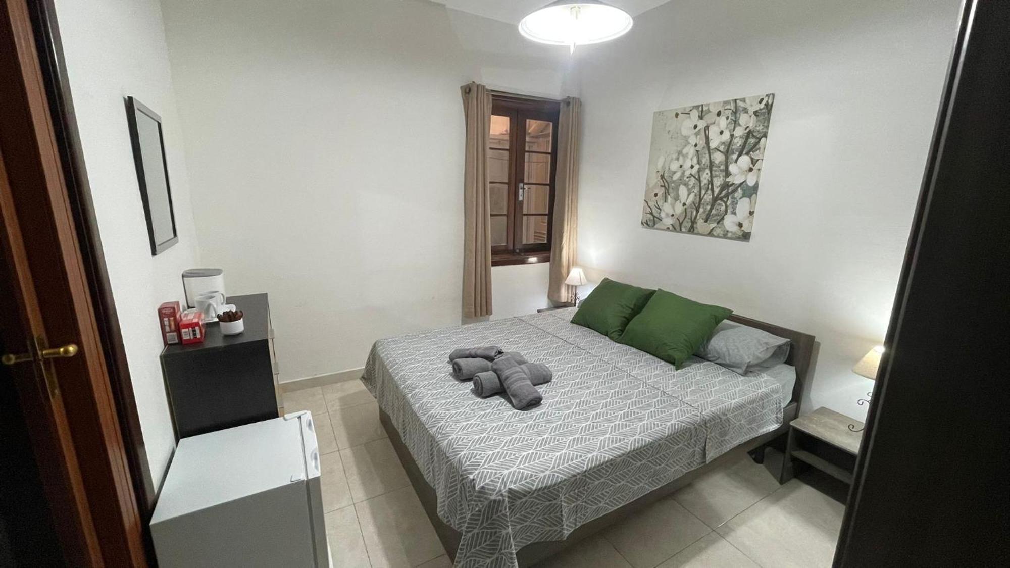 Amery R1 Sliema Exteriör bild